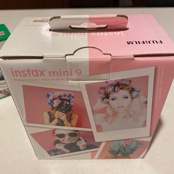 *SOLD* Instax Mini 9 + Twin Pack Film *NWT* - Picture 3 of 7